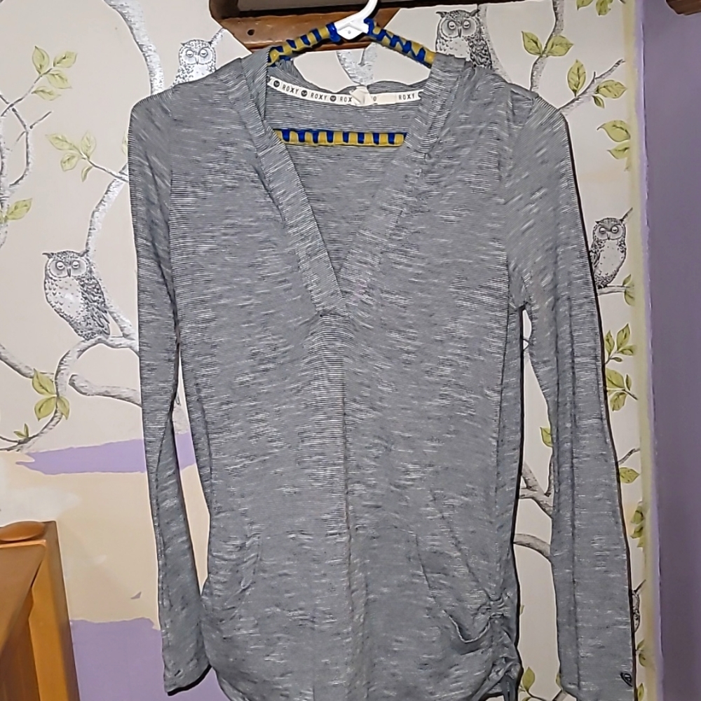 Roxy Women's Heather Gray Long Sleeve V-Neck Top